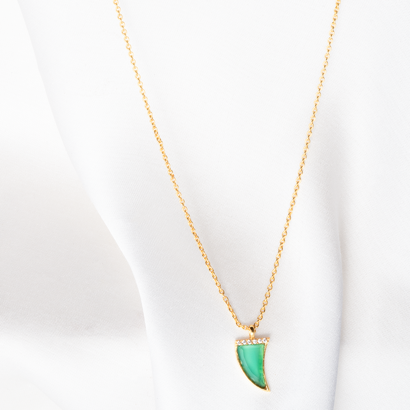 Verdant Fang Necklace